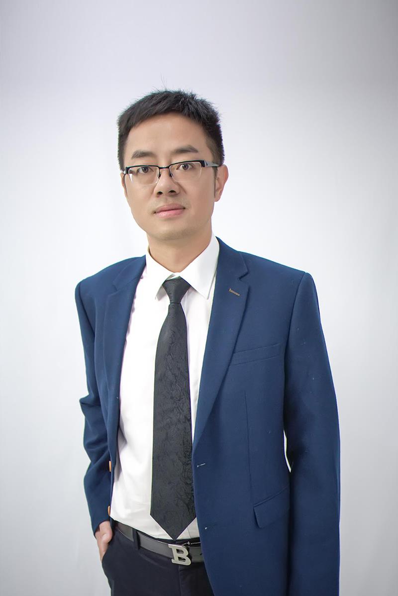 李春荣